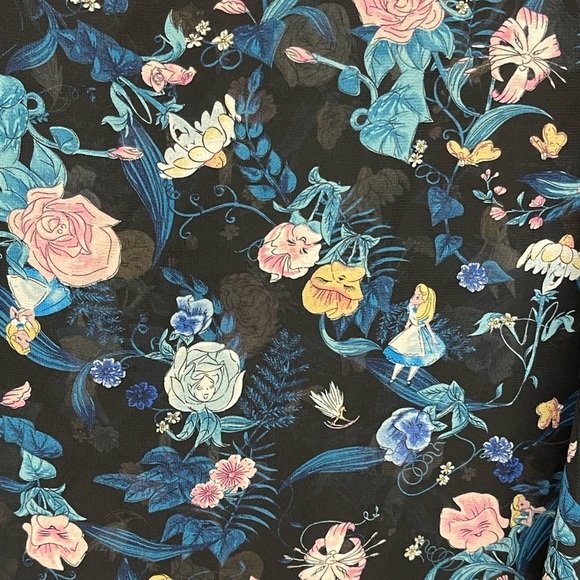 Torrid Disney Alice In Wonderland Button Down Tunic Size 0(12/14) NWT - Picture 6 of 7